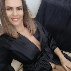 Lèna, Szexpartner XIII. kerület, 38 év Nő XIII. kerület Budapest Magyarország, +36208076233