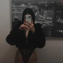 Méda, Erotikus masszázs XIV. kerület, 27 év Nő XIV. kerület Budapest Magyarország, +36307981046