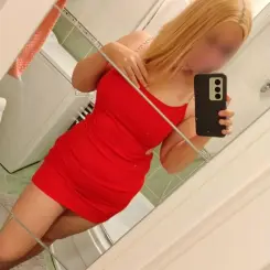 Laura, Erotikus masszázs XI. kerület, 22 év Nő XI. kerület Budapest Magyarország, +36205587697